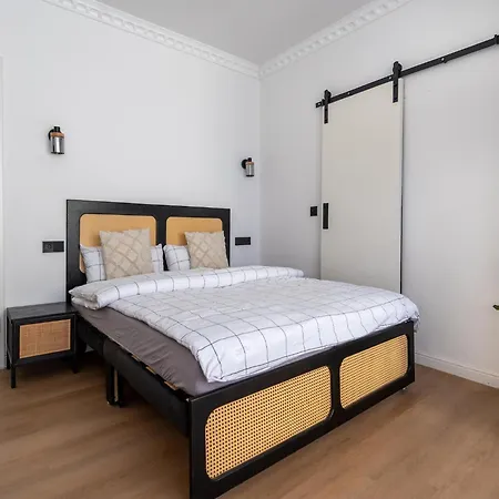 In Near Deutsches Eck Apartament